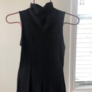 Blank Sleeveless Turtle Neck